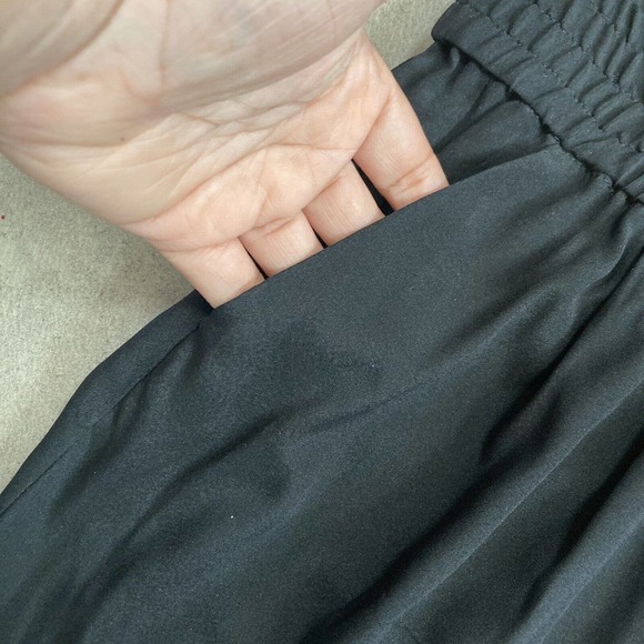 Emerson Thorpe Silk Blend Black Jogger Pants Womens Size Medium Lightweight - Picture 6 of 10